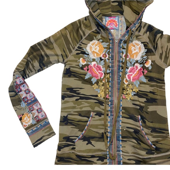 NEW Johnny Was Camo Embroidered Full ZIP Hoodie - Picture 2 of 5
